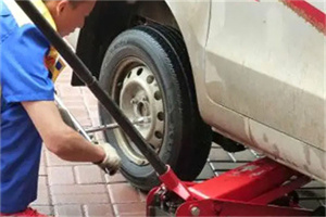 凤翔附近拖车24小时服务热线电话
